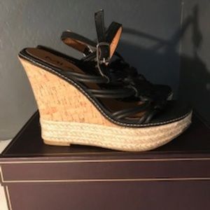 MIA WEDGE